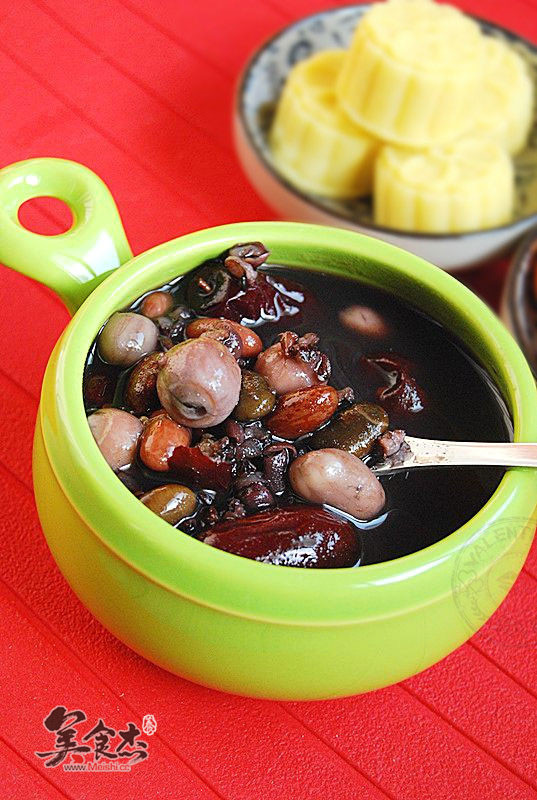 Black Rice, Red Dates and Mixed Beans Porridge recipe