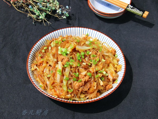 Stir-fried Vermicelli with Beef Cabbage and Minced Meat, recipe