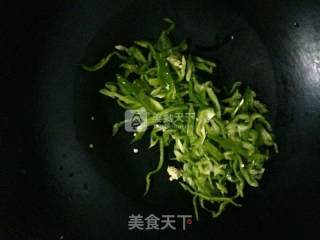 Green Pepper Shredded Pork Noodle recipe