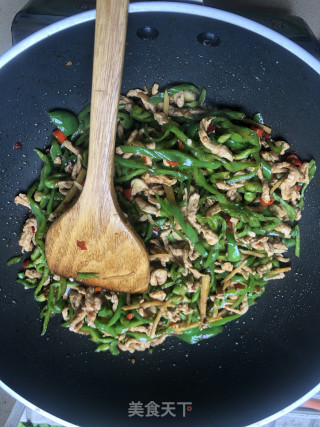 Green Pepper Shredded Pork Noodle recipe