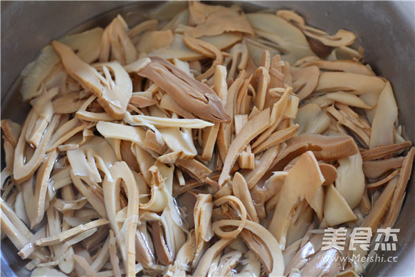 Braised Pork with Bamboo Shoots recipe