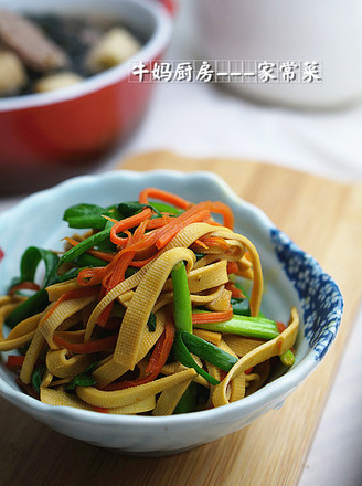 Stir-fried Thousands of Double Vegetables