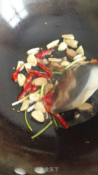 Dry Stir-fried Golden Cicada recipe