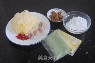 Glutinous Rice Ball Soup with White Fungus recipe