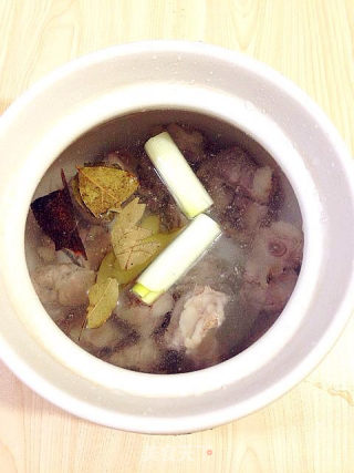 Stewed Pork Ribs with Sauerkraut recipe