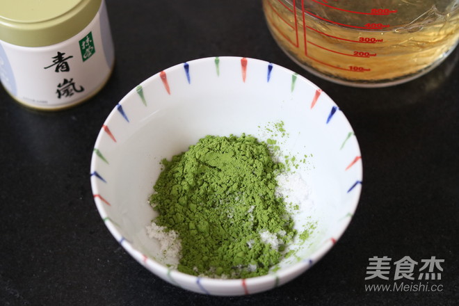 Matcha Yogurt Mousse recipe