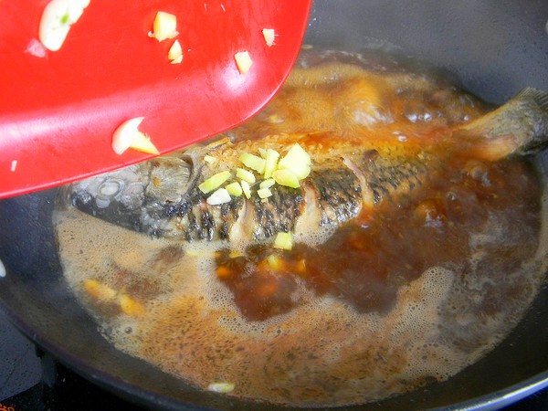 Braised Fish with Sauce recipe