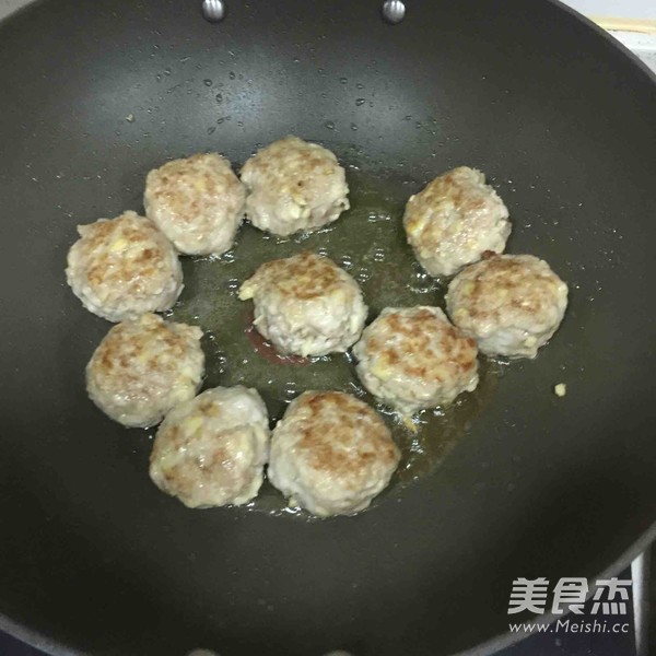 Meat Ball with Soy Sauce recipe