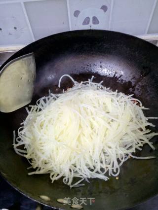 Hot and Sour Potato Shreds recipe