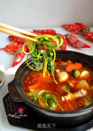 Spicy Hot Pot with Chicken Soup and Mixed Vegetables recipe