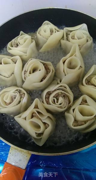 Rose Fried Dumplings, Easy to Learn recipe