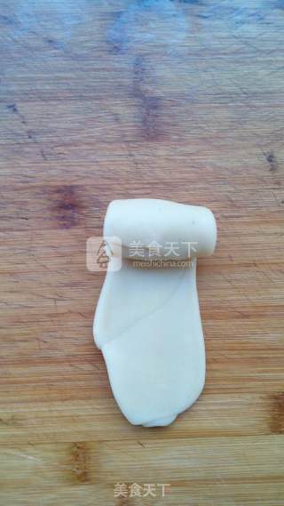 Black Sesame Honey Shortbread recipe