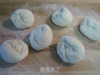 A Small Gift for Children's Day-pig's Knuckle Milk and Chive Rolls recipe