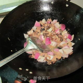 Fried Pork with Fungus and Onion recipe