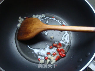 Stir-fried Cucumber with Basil recipe