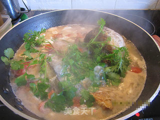 Tofu Soup with Salmon Head recipe