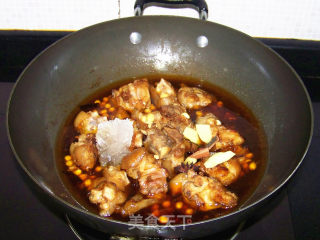 Soy Roast Pork Feet recipe