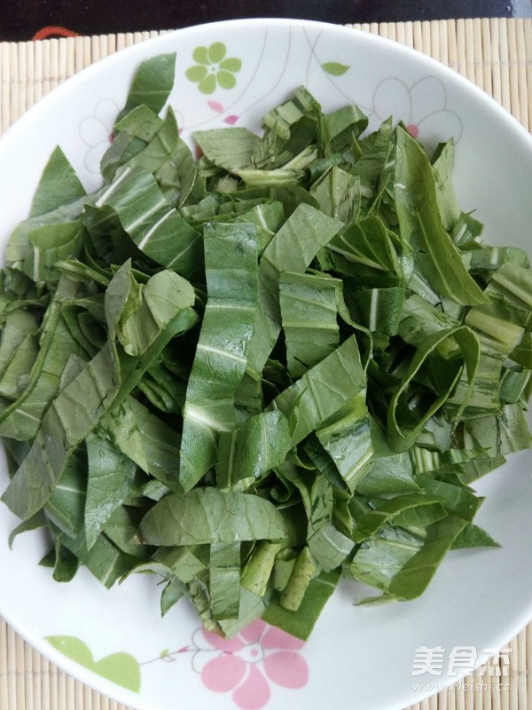 Mushroom and Rape Leaf Soup recipe