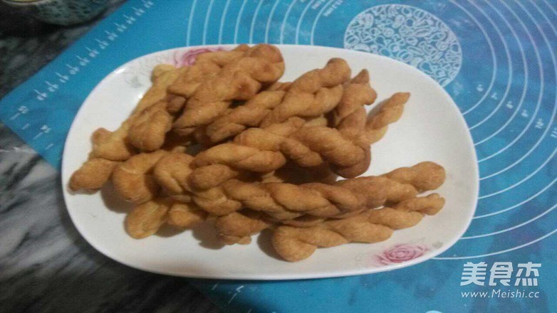 Chopped Green Onion Icing Twist recipe