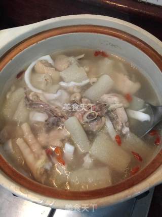 Chicken Soup with Bamboo Fungus recipe