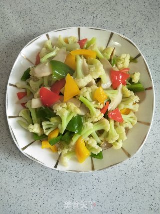 Stir-fried Cauliflower with Bell Peppers recipe