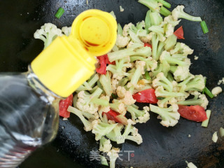 Stir-fried Cauliflower with Shredded Chicken recipe
