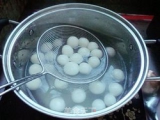 Seaweed and Salty Glutinous Rice Balls recipe