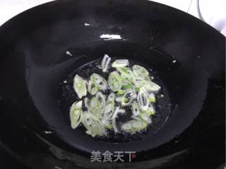 Stir-fried Seafood with Mushrooms and Fish Tofu recipe