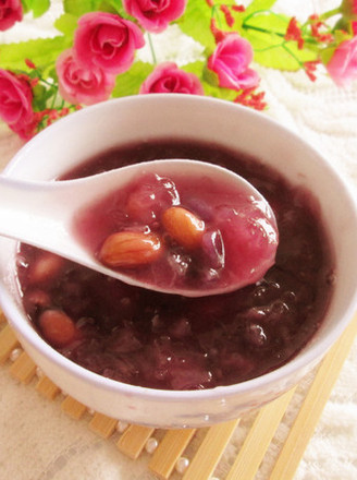 Purple Sweet Potato Peanut Tremella Soup recipe