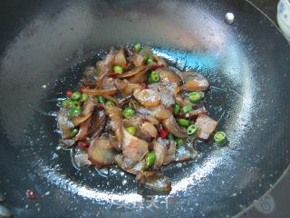 Stir-fried Pork Cheek with Capers recipe