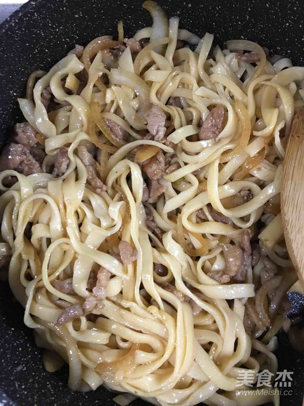 Fried Noodles with Vegetables, Eggs and Pork recipe