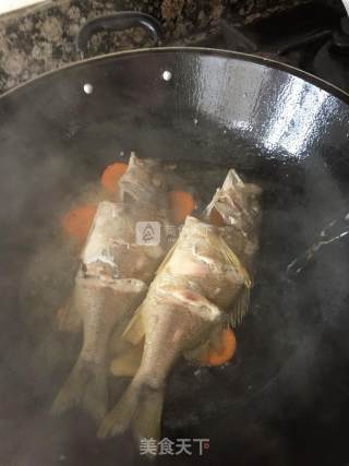 Clear Stewed Fish Soup (simple Version) recipe