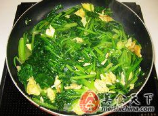 Scrambled Eggs with Spinach recipe