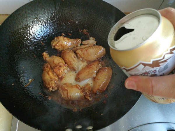Beer Stewed Chicken Wings recipe