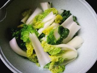 Stir-fried Morels with Yellow Cabbage recipe