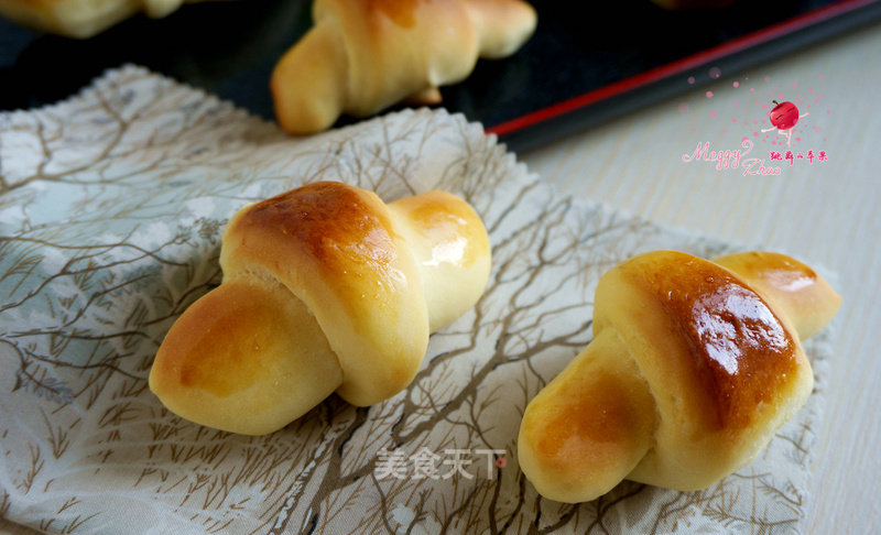 Croissant Buns recipe