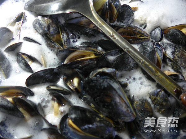 Drunken Mussels recipe