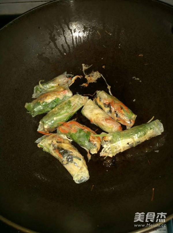 Vegetarian Version of Tofu Skin Rolls (spring Rolls) recipe