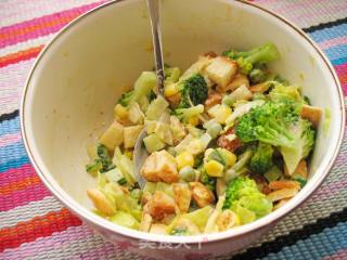 Toast Vegetable Salad-avoid Waste, "waste Utilization" of Toast Skin recipe