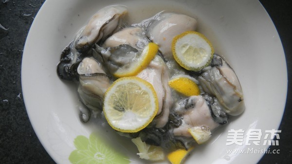 Steamed Oysters with Golden Garlic recipe