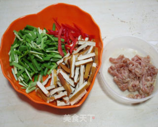 Stir-fried Pork with Dried Leek recipe