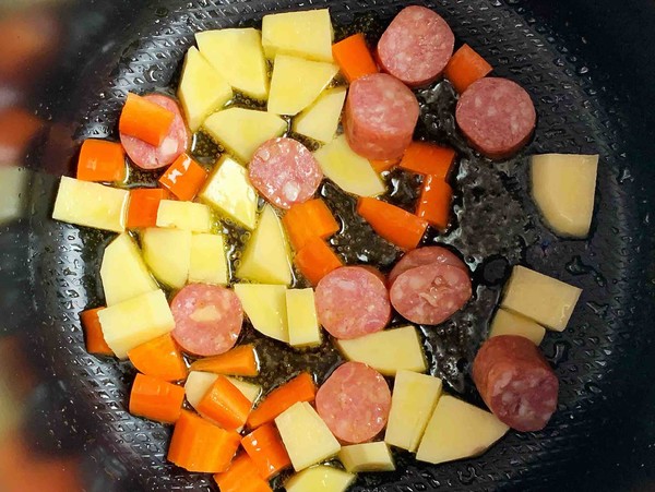 Curry Beef Sausage Sin Ramen recipe