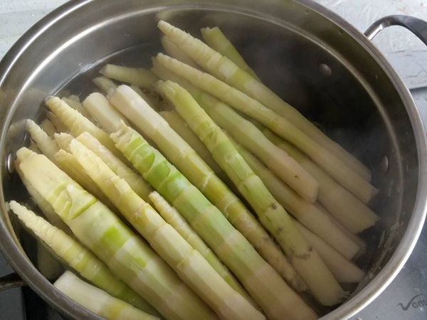 Pork Buns with Bamboo Shoots and Sauce recipe