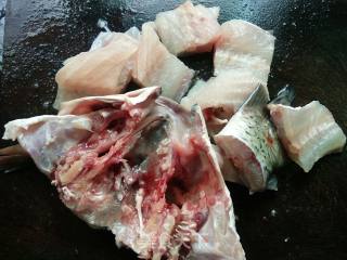 Stewed Grass Carp with Hime Mushroom recipe