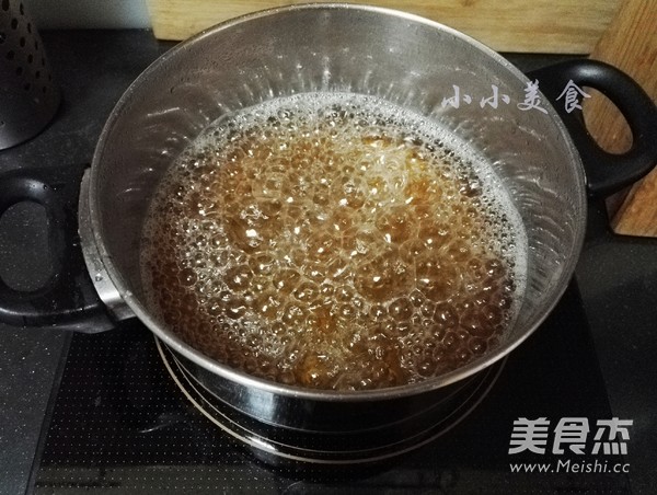 Boil The Inverted Syrup and Prepare to Make Moon Cakes recipe