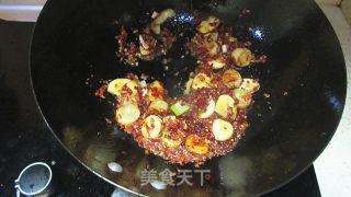 Autumn Spicy Fragrant Spicy Pork Ribs with Mushrooms recipe
