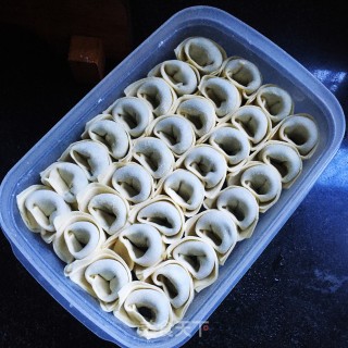 Poached Egg and Fresh Meat Wonton recipe