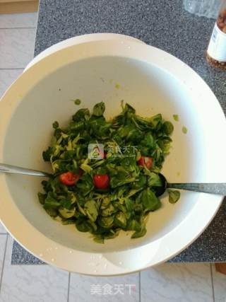 Slimming Salad with Orange Juice recipe