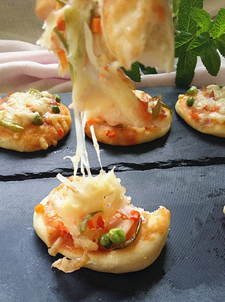 Mini Ham Pizza recipe