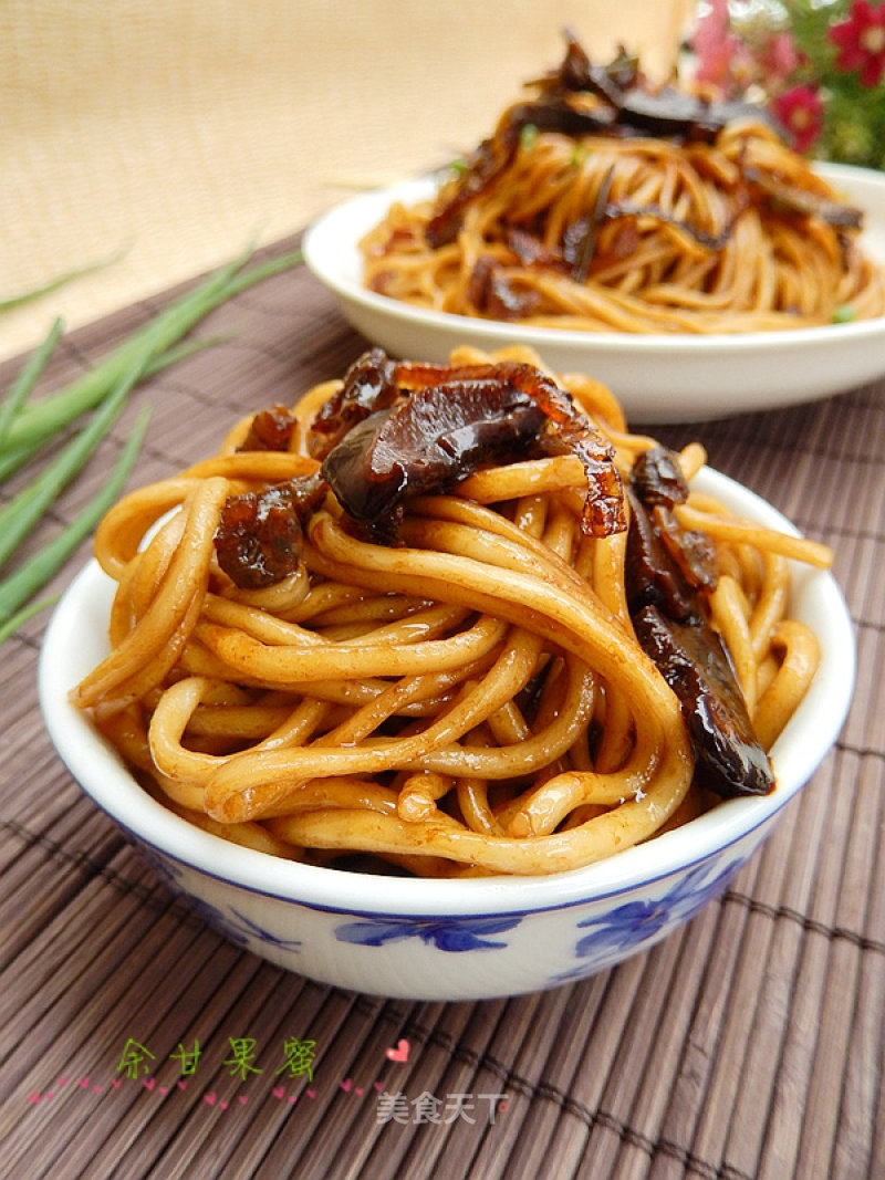 Open Onion Oil Noodles recipe